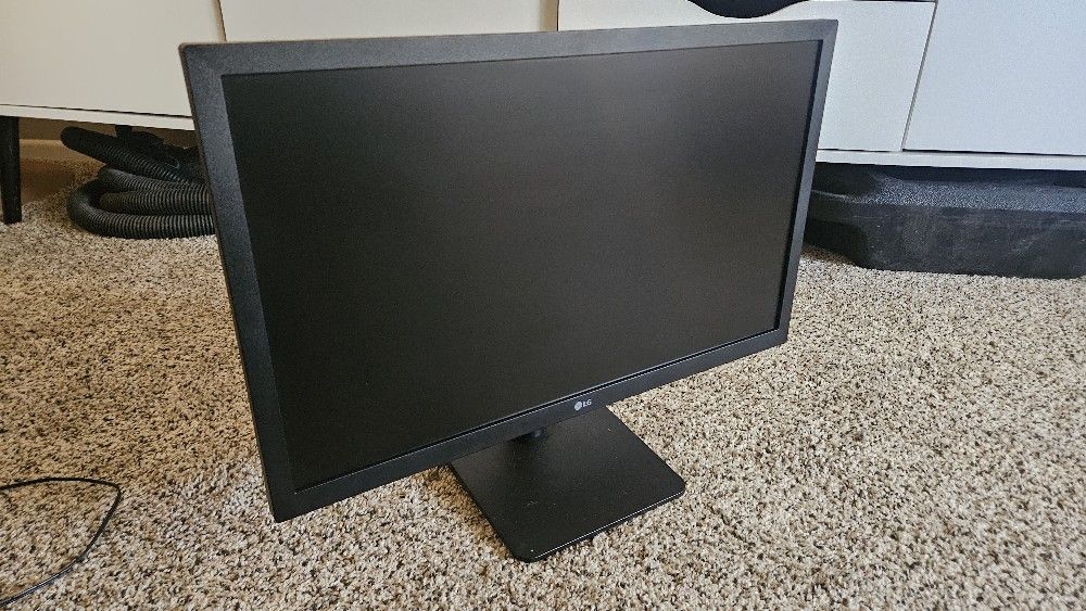 LG 21.5" Full HD Display Monitor with AMD FreeSync™