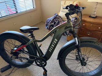 Aventon Cruiser E-Bike Like New $1200