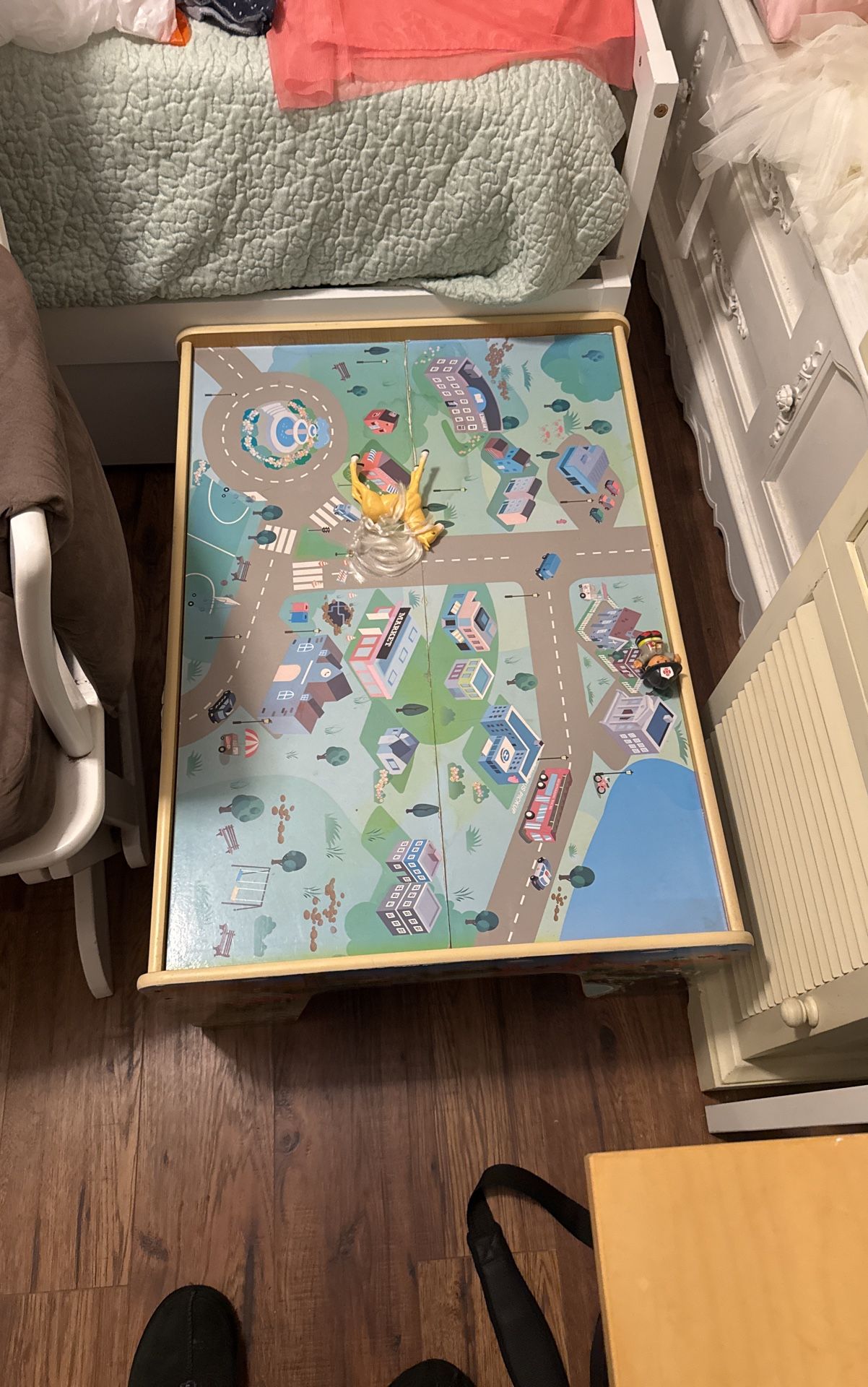 Kids Play Table
