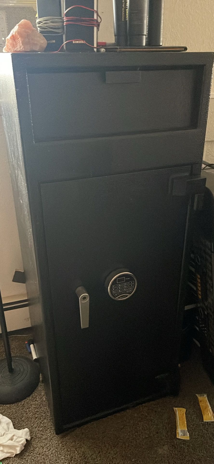Heavy Duty Safe With Drop Drawer