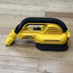 Dewalt 20v 1/2 Gal Compact Dry Wet Vacuum TOOL ONLY