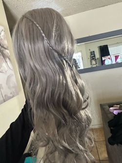 24” wig ashy blonde