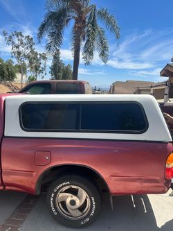 Camper shell ‘94 Toyota pickup