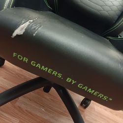 Gaming chair
