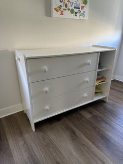 Kids Drawer With Book Cases
