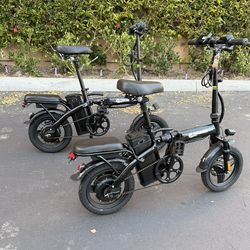 2 EBKAROCY e-bikes, both $ 750