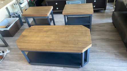 Ashley Coffee Table Set