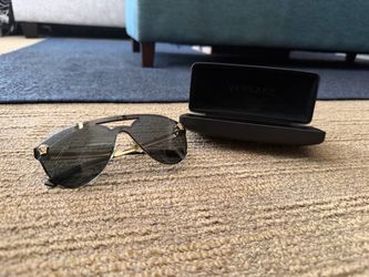 Authentic Versace Aviator Sunglasses with Case in Excellent Condition