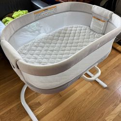 Graco DreamMore Bedside Bassinet
