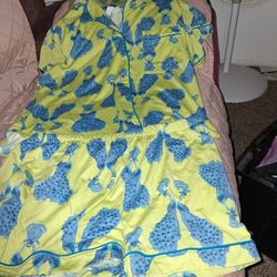 Ladies 2 Piece Pjs Size L 12/14 $3