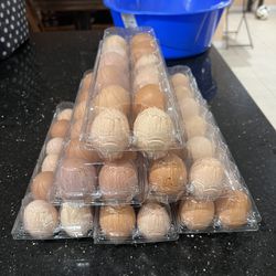 Fresh Eggs 4.50$ X Dozen 