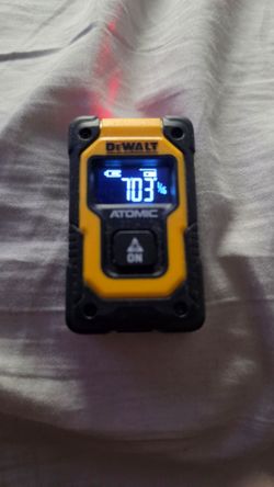 DeWalt pocket level