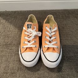 Converse Size 6
