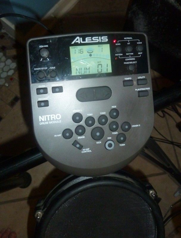 Alesis Nitro Mesh Kit Electronic Drum Set