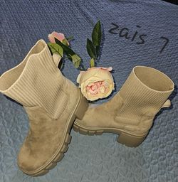 ankle boots