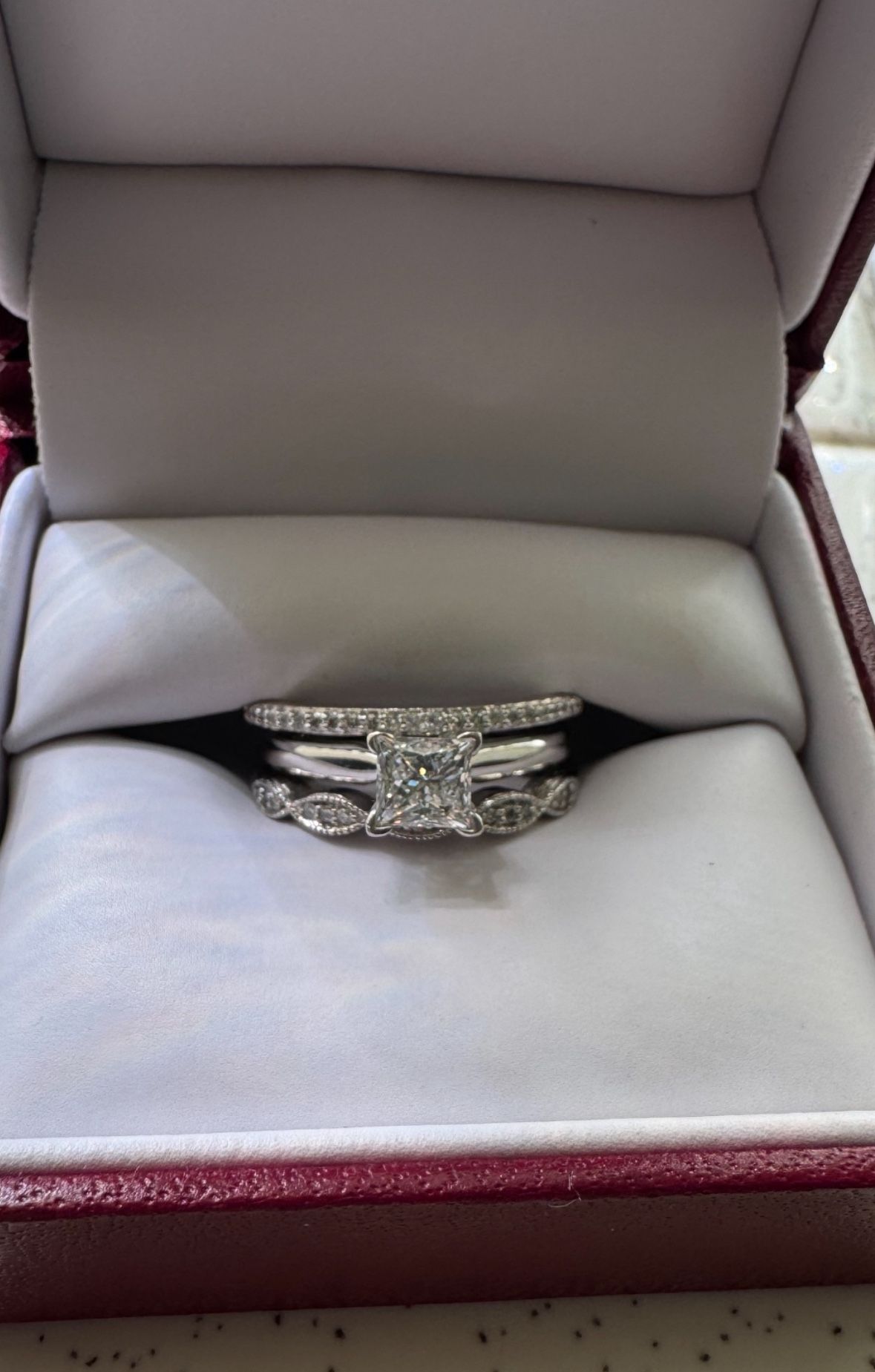 Beautiful .75 Carat Diamond Ring. *NEW