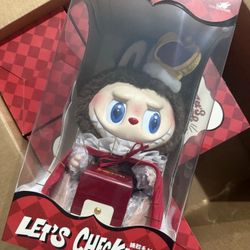 *AUTHENTIC* POP MART Labubu Monsters Let's Checkmate Vinyl Plush Doll King (US)