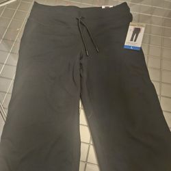 Woman's Mondetta Pants