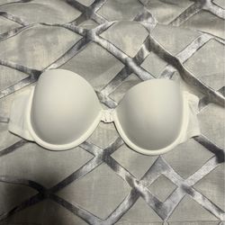 White strapless bra