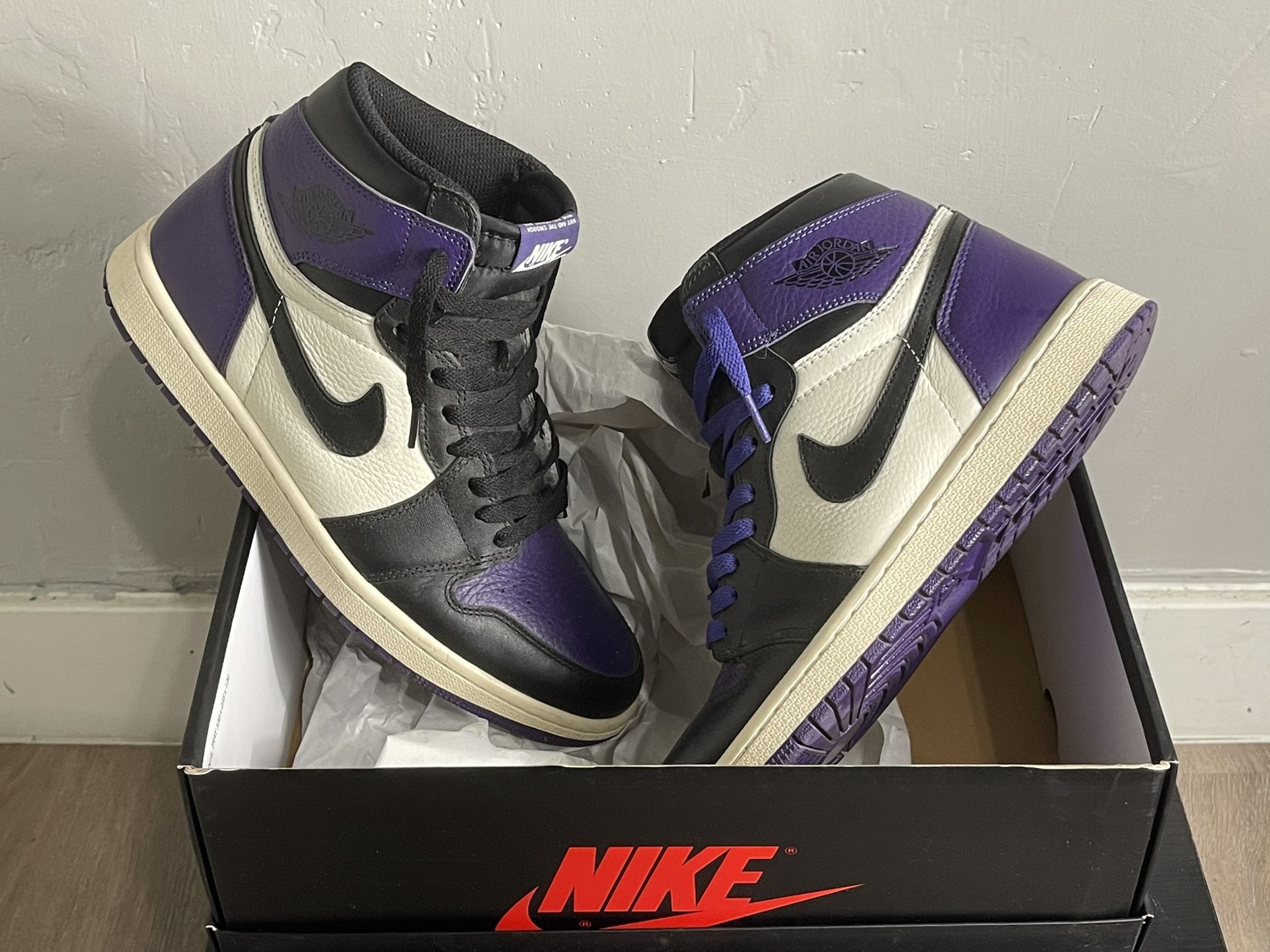 Jordan 1 Retro High Court Purple Size 9.5 Men’s