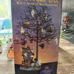 Halloween Tree Lighted (from 2002)