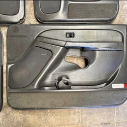 99-07 chevy silverado / gmc sierra charcoal grey door panels great shape