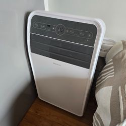 Portable AC 12,000 BTU – Works Perfect