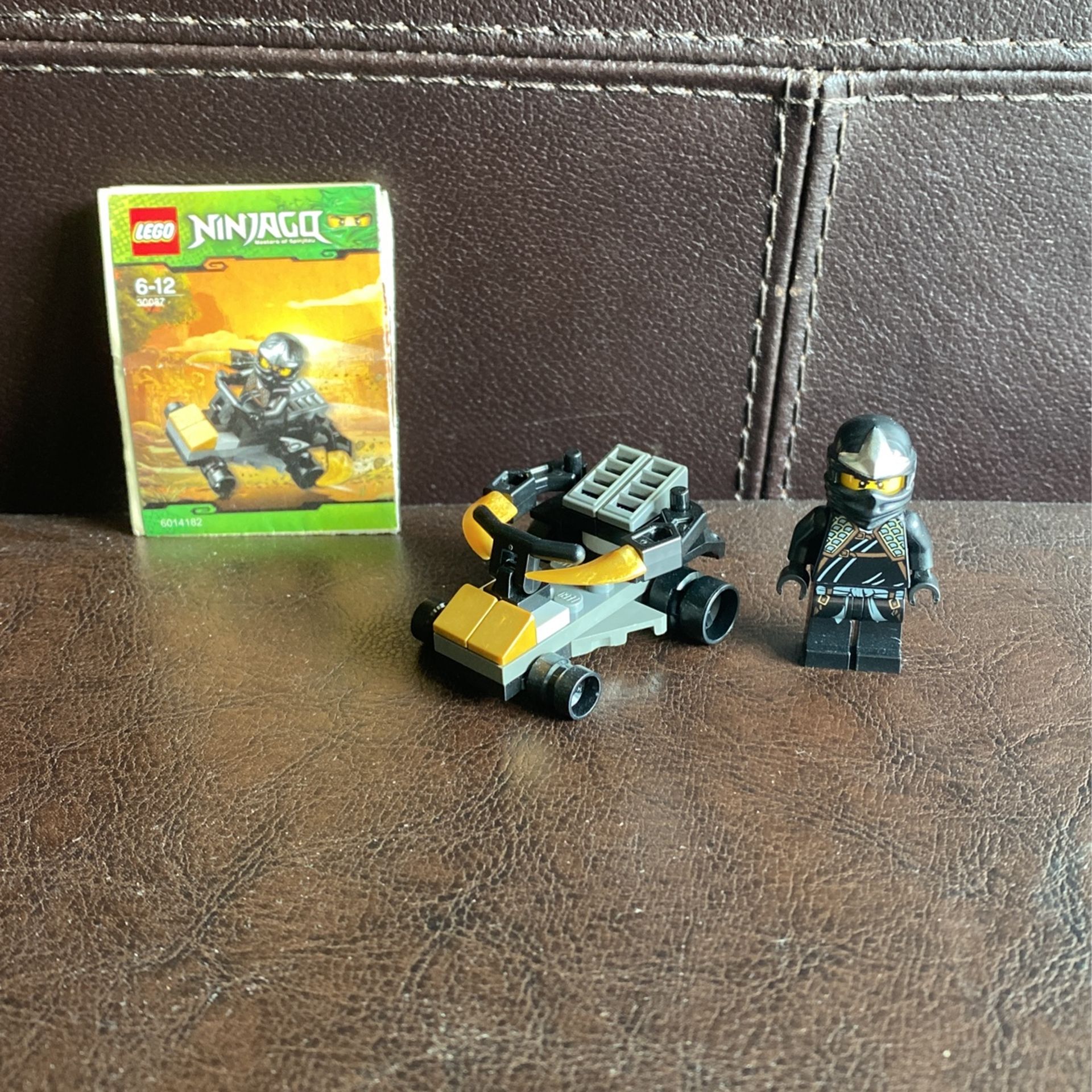 LEGO Ninjago Cole’s Car