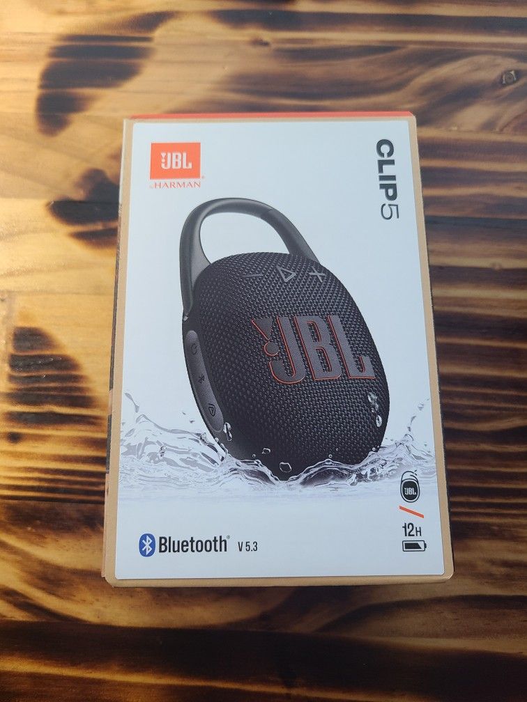 JBL Clip 5 Bluetooth Speaker Waterproof
