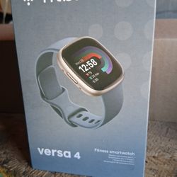 FitBit Versa 4 Smartwatch