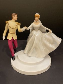 Walt Disney Classics Collection Cinderella “Fairy Tale Wedding” Cake Topper
