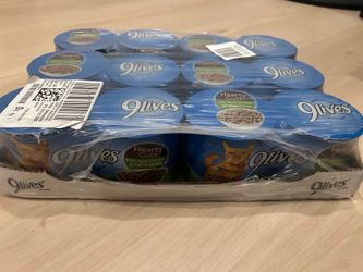 9Livwes wet Cat food 24 cans