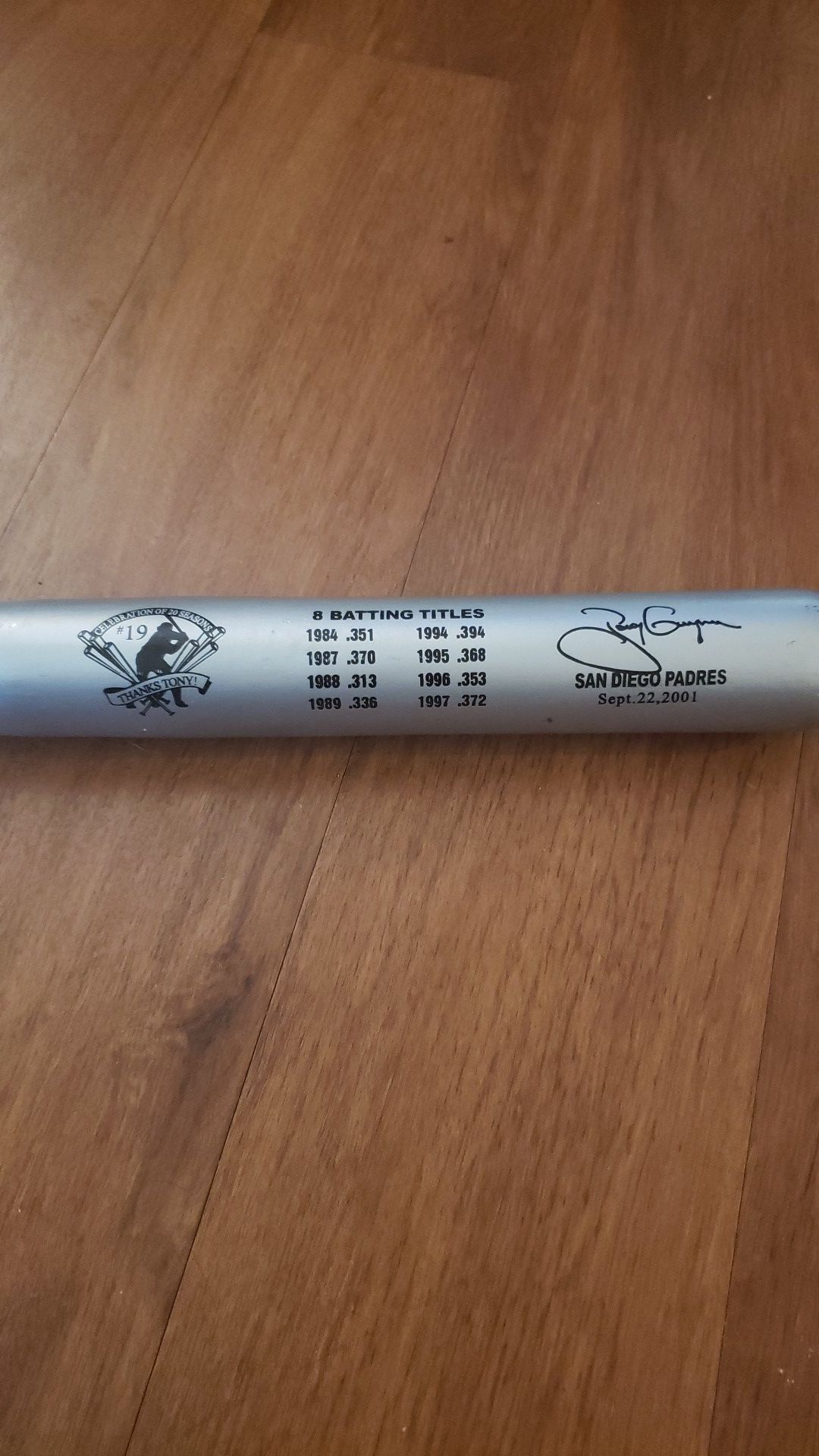 Tony Gwynn 2001 commemorative baseball bat