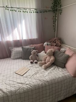 Full Size Canopy Bed Frame