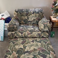 Living Room Chair With Ottoman