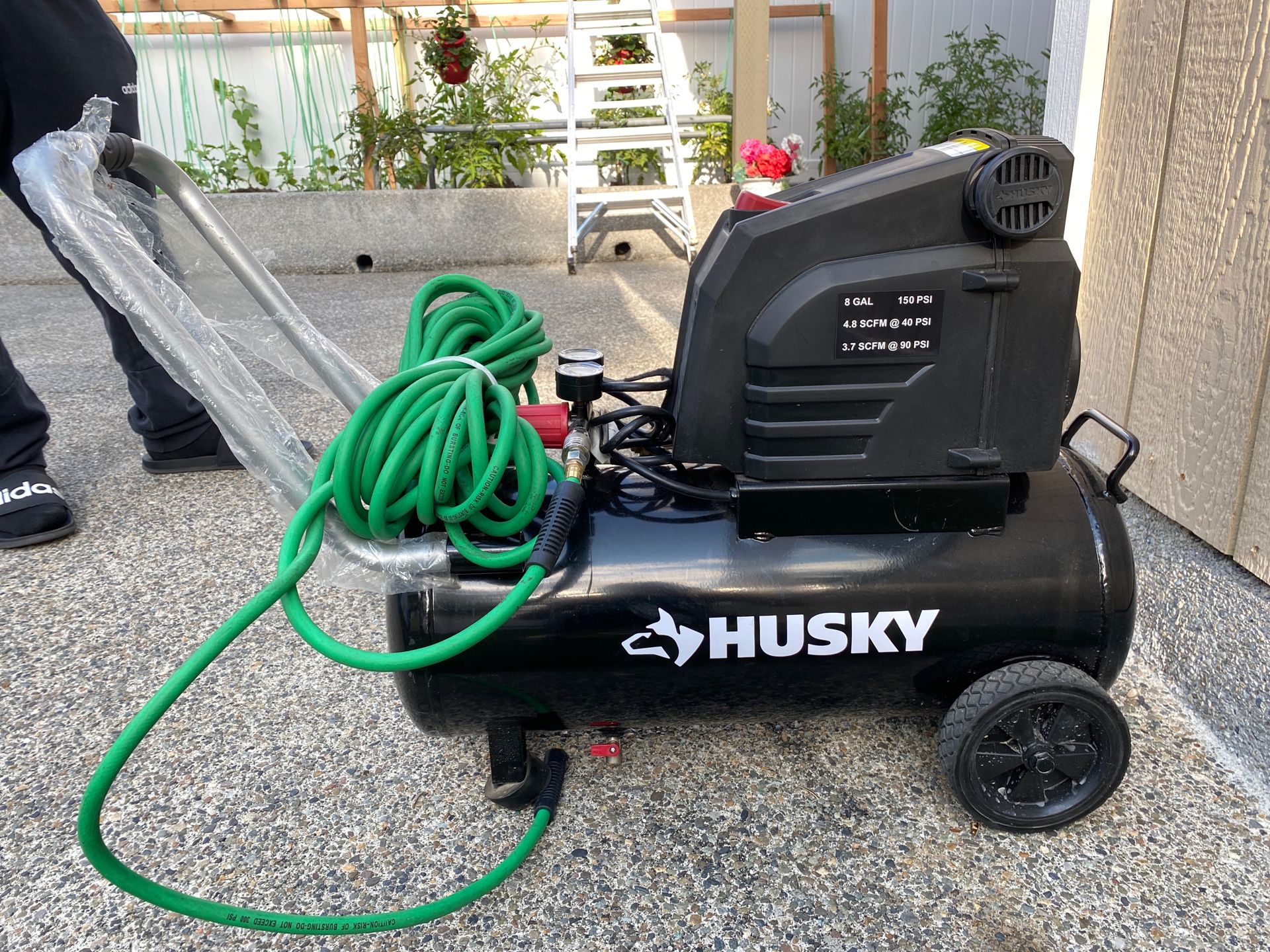 Husky air compressor
