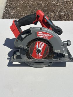 Milwaukee circular Saw-Tool Only