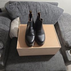 Doc Martens Rometty II Size 9