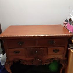 Mesa Muy Antigua  (Favor Ver Mis Otros Artículos ) Gracias 