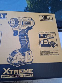 Dewalt 12v 5-in-1 drill/driver kit