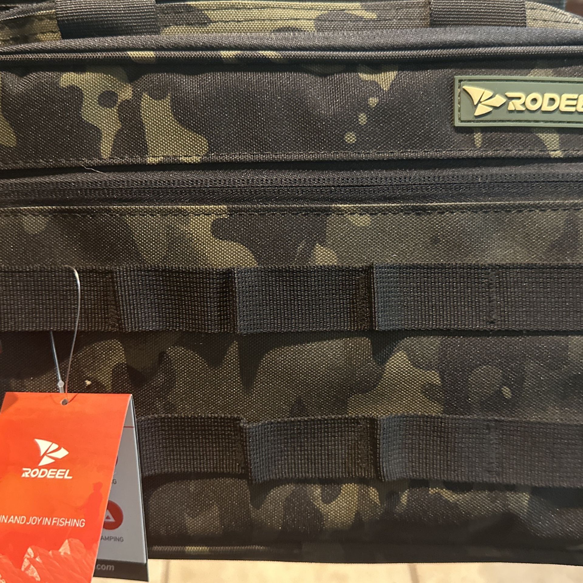Rodeel Fishing Tackle Bag, Collapsible Camo BRAND NEW WITH TAGS