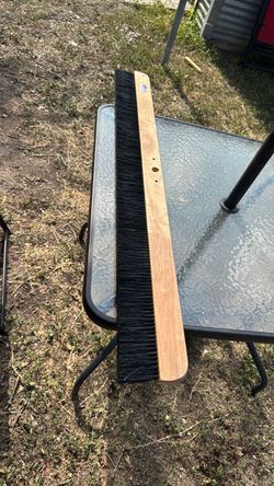 Concrete broom