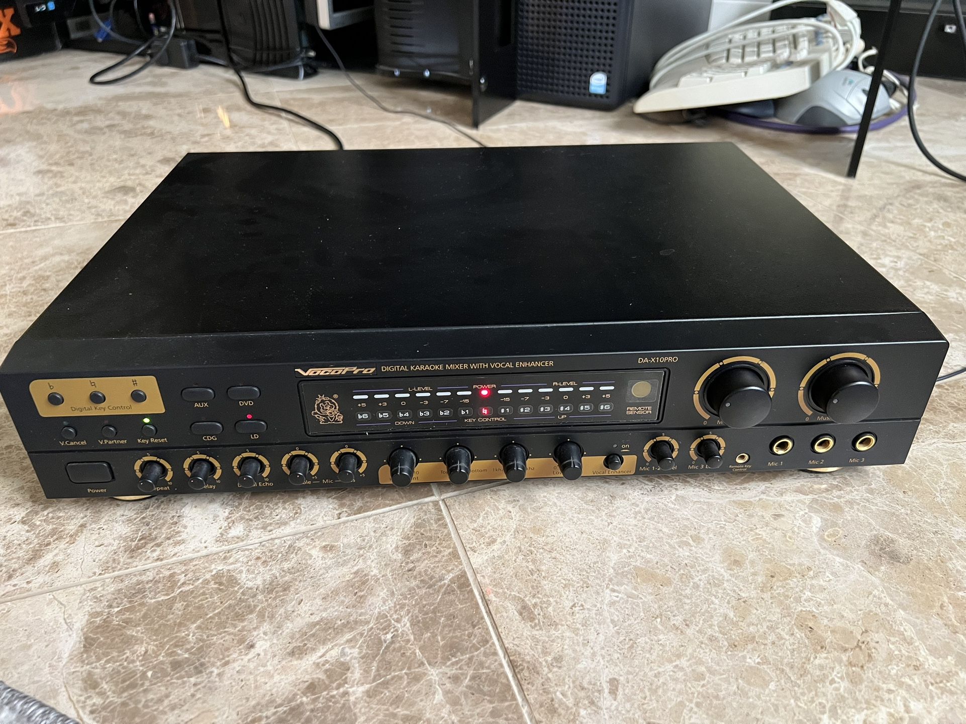 Vocopro World First Karaoke Mixer (da-x10 Pro)