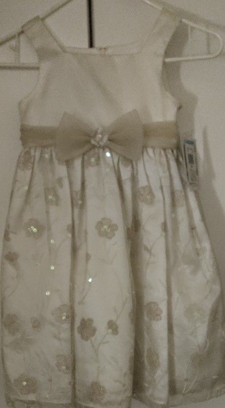 Bonnie Jean Brand -Girls Size 5 Wedding/Formal Dress 