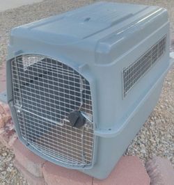 Like New 36" Inch Long Large Petmate Sky Kenne Airline Approved Dog Crate
