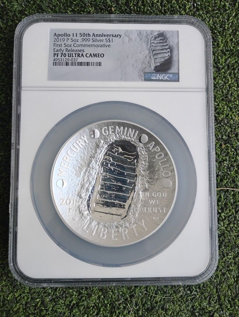 2019 P Apollo 11 50th Anniversary 5 oz Silver PF 70 Ultra Cameo First Release