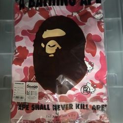 BAPE x Sanrio Characters Hello Kitty Camo Full Zip Hoodie (Ladies) - Medium