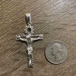 Silver And Pendant Chain