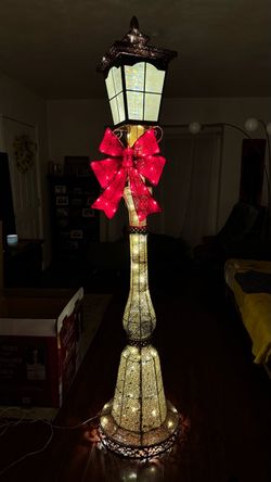7 Ft Lighted Christmas Lamp Post 150 LED Lights