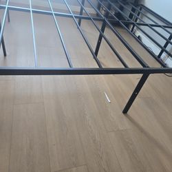 California King Steel Bedframe 